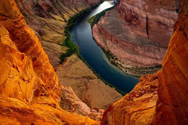 Zakręt podkowy w Page. Horseshoe Bend na rzece Kolorado w kanionie Glen. Amerykański Park Narodowy Canyon. — Zdjęcie stockowe