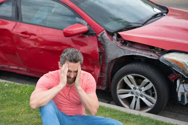 Upset man assistance with car broken on road. — Stock Photo, Image