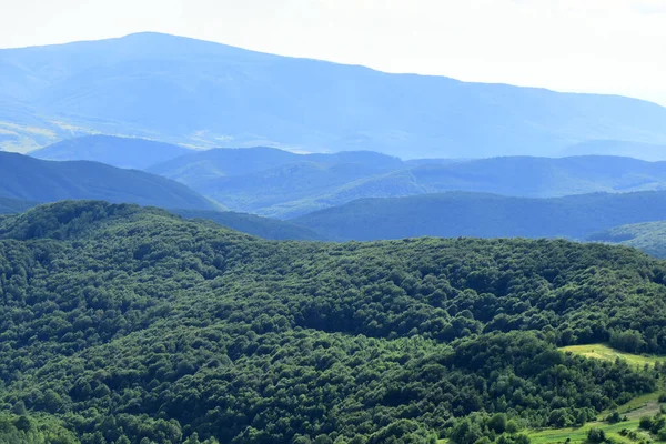 Romania transcarpatia countryside landscape. Mountains or hills panoramic view. — Stock Photo, Image