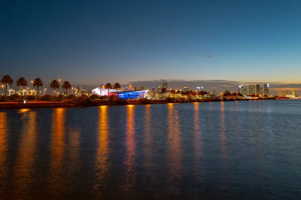 Miami city skyline view from Biscayne Bay. — Stock Photo, Image