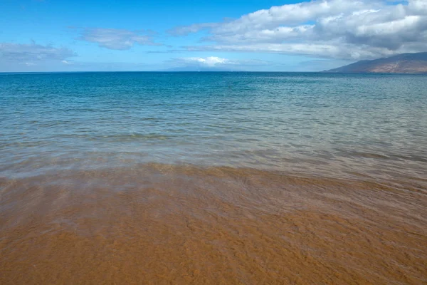 Spiaggia e fondo marino tropicale. Concetto di relax estivo. — Foto Stock