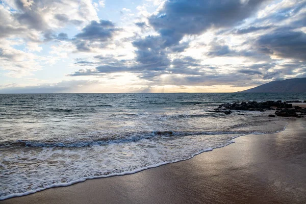 Spiaggia e fondo marino tropicale. Concetto di relax estivo. — Foto Stock