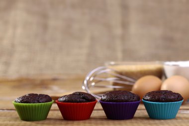 üst üste çikolata cupcakes