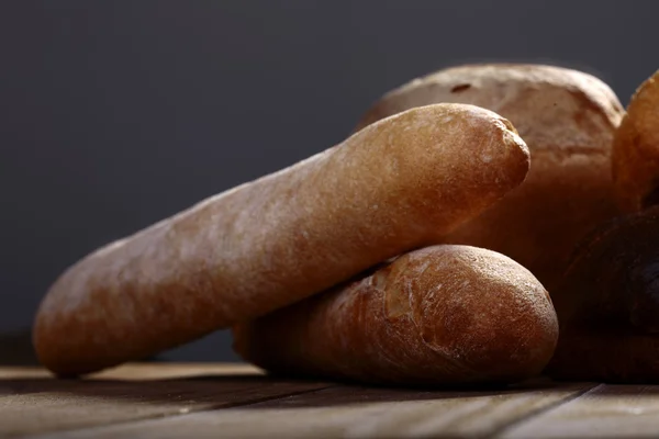 Färska franska bröd — Stockfoto