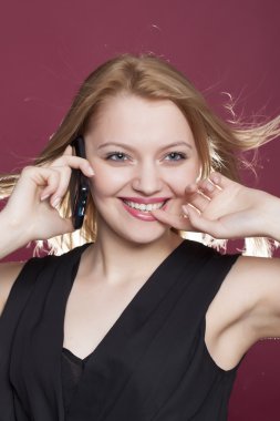 güzel bir kadın ile telefon