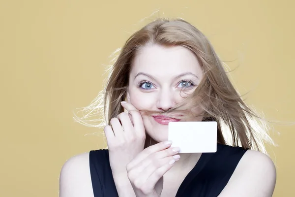 Girl with blank business card — Stock Photo, Image