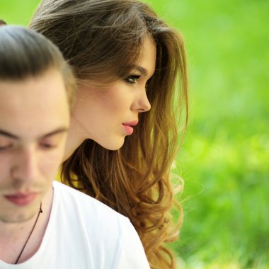 Genç modern çift portresi