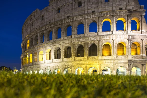 Gorgeous evening Coliseum, Rome, Italy — Stock Photo, Image