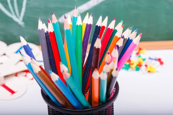 Renkli sabit okul sınıfı