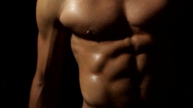 boncuk ter spor erkek çıplak vücut aşağı çalışan