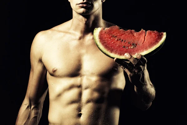 Homem com melancia — Fotografia de Stock