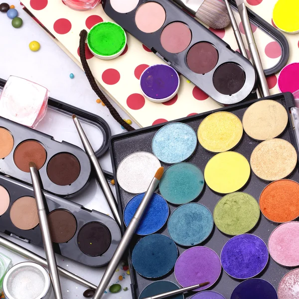 Colorido juego de maquillaje — Foto de Stock