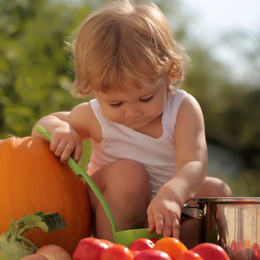 Şirin çocuk piknik