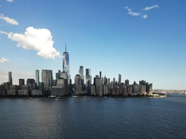 New York. New York City silueti, ABD 'de Manhattan şehri manzarası. New York City Manhattan Şehir Merkezi Skyline, Jersey City, New Jersey, ABD