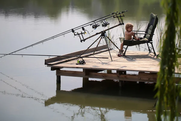 Pesca infantil — Foto de Stock