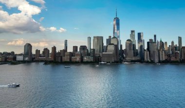 New York City 'nin havadan silueti, ABD. New York silueti. New York Panoraması. New York gökdelenleri. Manhattan 'da güzel manzara, New York' ta Empire State Binası. New York Times Binası