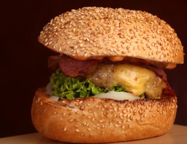 Lezzetli burger kapalı