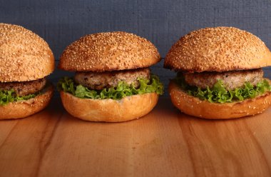 Lezzetli burger kapalı