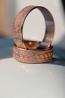 İki Altın Nikah Yüzüğü