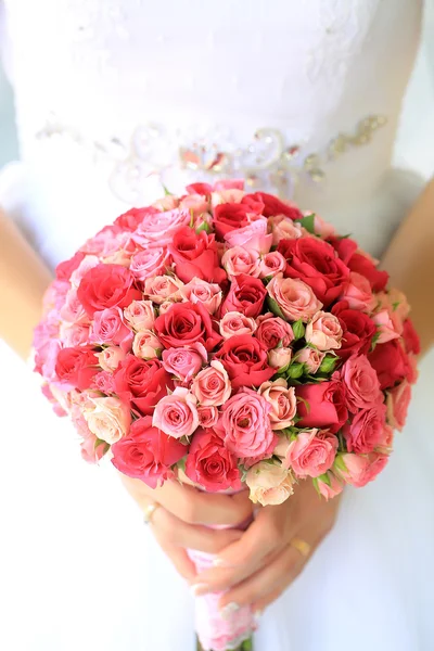 Beautiful wedding bouquet — Stock Photo, Image