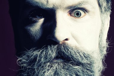 Adam boyalı Cadılar Bayramı