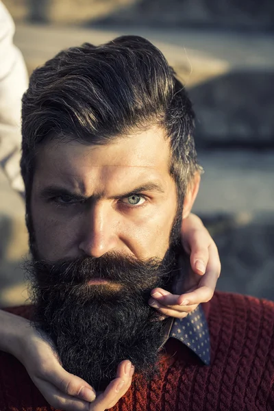 Hombre con barba larga — Foto de Stock