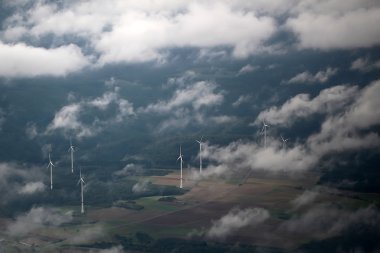 Gökten gelen windfarm Manzaralı