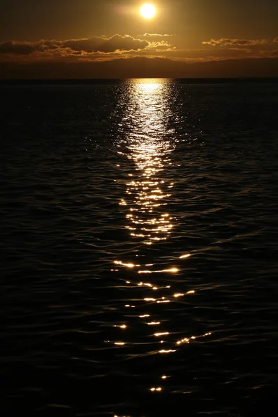 Υπέροχη θαλάσσια σκηνή ηλιοβασίλεμα — Φωτογραφία Αρχείου