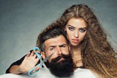 Genç şık bir çift.