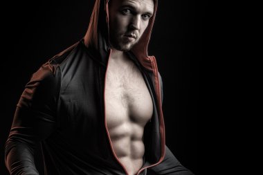 Kukuleta ile ceketli adamı