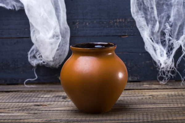 One terra-cotta brown clay pot — 스톡 사진