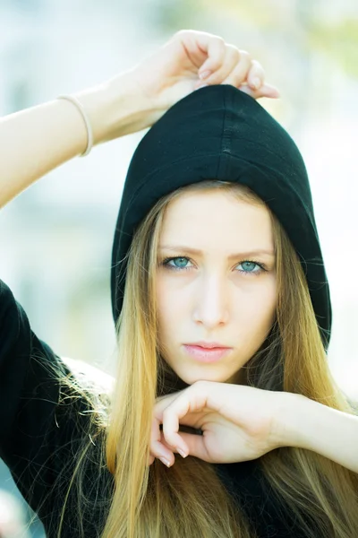 Pretty girl wearing hood — Stock Photo, Image