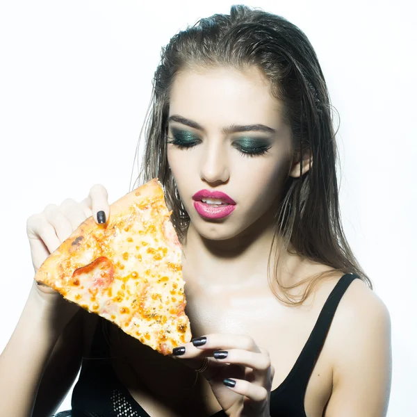 Pizza ile genç kız — Stok fotoğraf