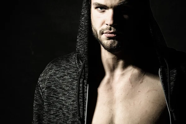 Cinsel kendine güvenen adam