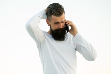 Cep telefonu olan adam.