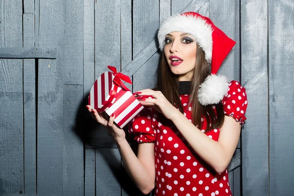 New year woman with gift — Stock Photo, Image