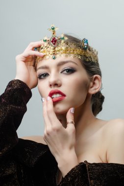 Değerli taç Kraliçe