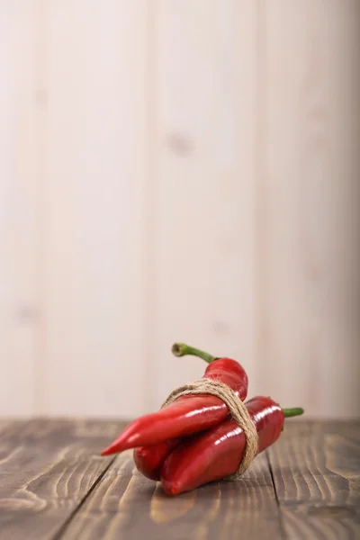 Three red pod peppers Rechtenvrije Stockafbeeldingen