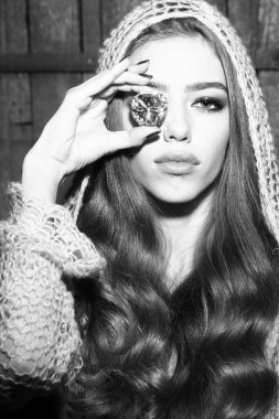 Değerli mücevher kadınla