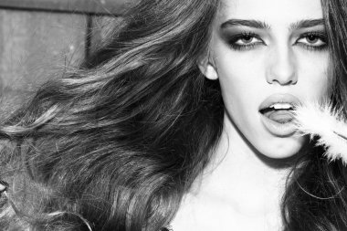 Geçiş yumuşatma ile cinsel kadın