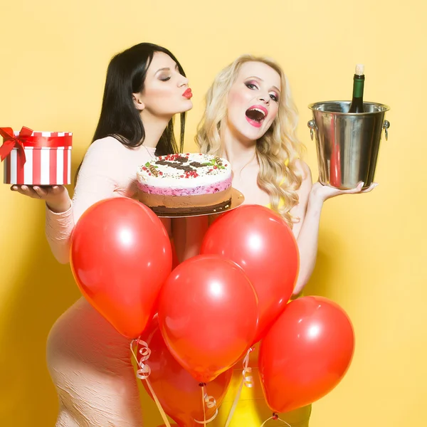 Ragazze sulla festa di compleanno — Foto Stock