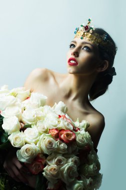 Kraliçe ile gül buketi