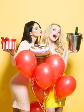 Kız doğum günü partisi