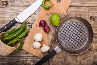 Cast iron pan with vegetables
