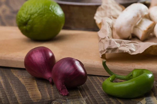 Shallot with vegetables — Stock Photo, Image