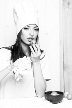 mutfak kadın aşçı