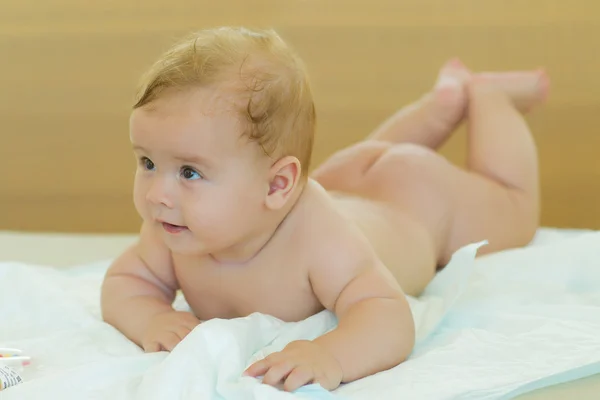 Niño en manta — Foto de Stock