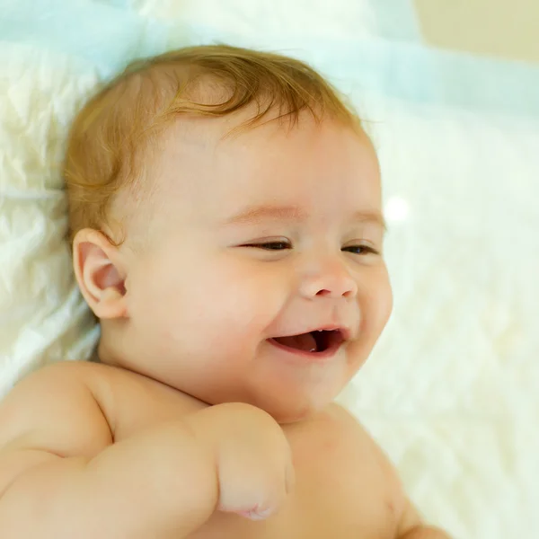 Menino sorridente — Fotografia de Stock