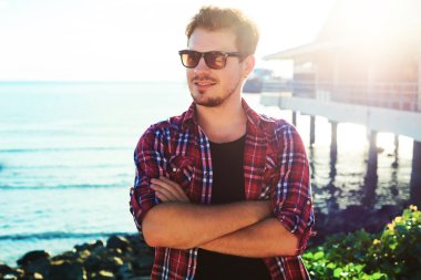 hipster ekose gömlekli şık adam