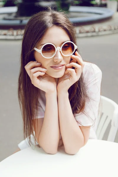 Portrait of pretty young hipster girl — Stock Photo, Image